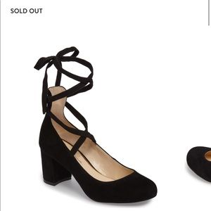 Jessica Simpson Wraparound Pump